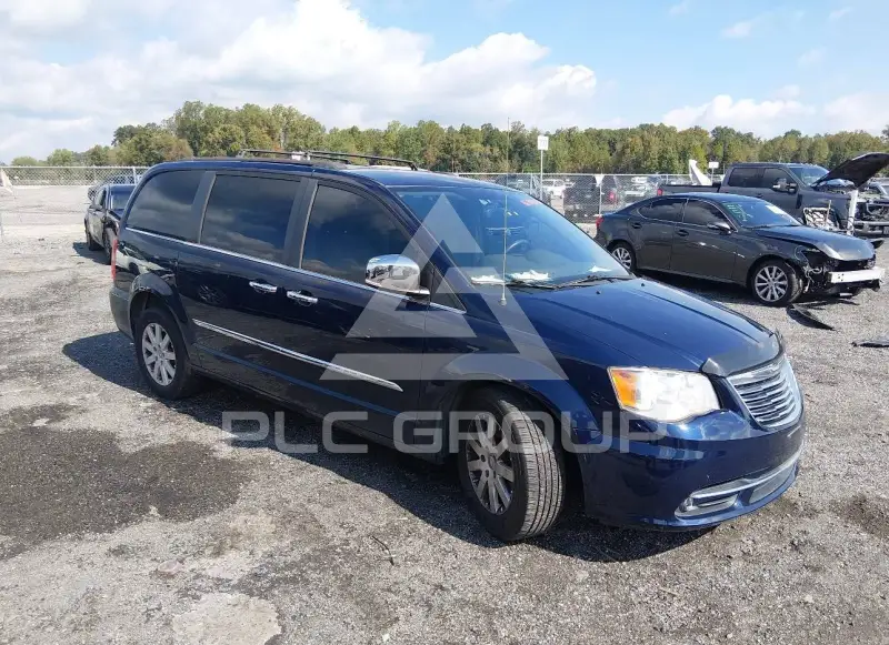 2012 Chrysler TOWN & COUNTRY photo