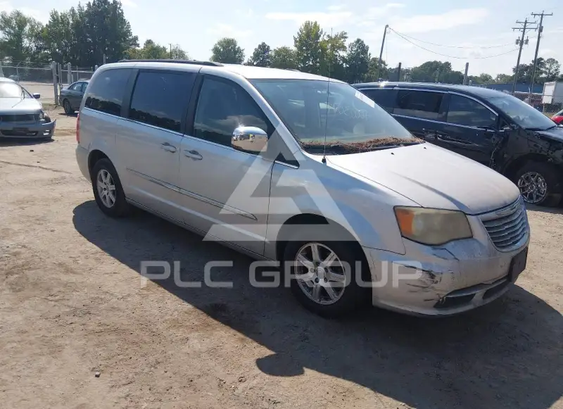 2012 Chrysler TOWN & COUNTRY фото