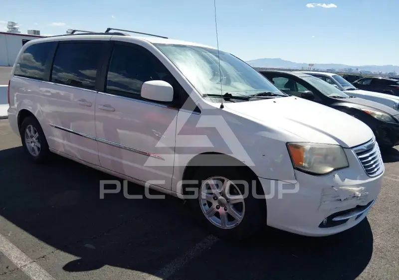 2012 Chrysler TOWN & COUNTRY photo