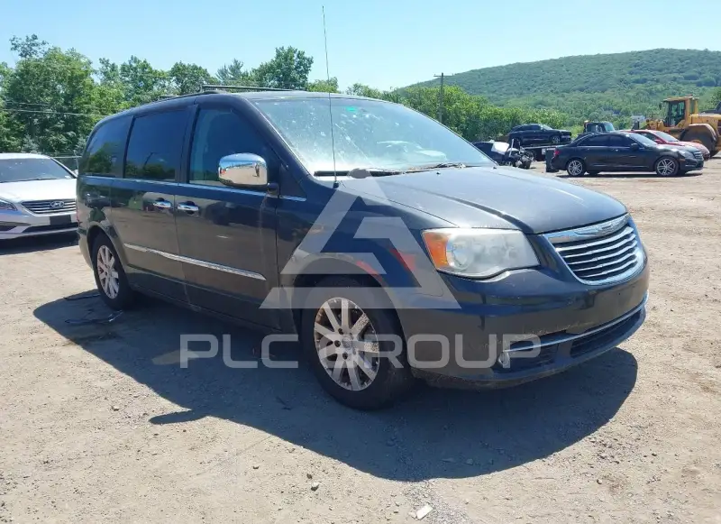 2012 Chrysler TOWN & COUNTRY photo