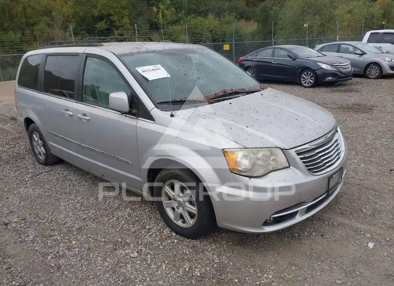 2012 Chrysler TOWN & COUNTRY photo