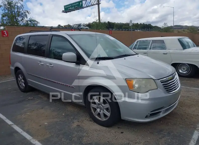 2012 Chrysler TOWN & COUNTRY photo