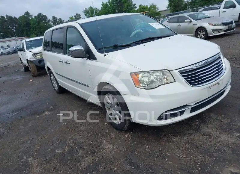 2012 Chrysler TOWN & COUNTRY фото