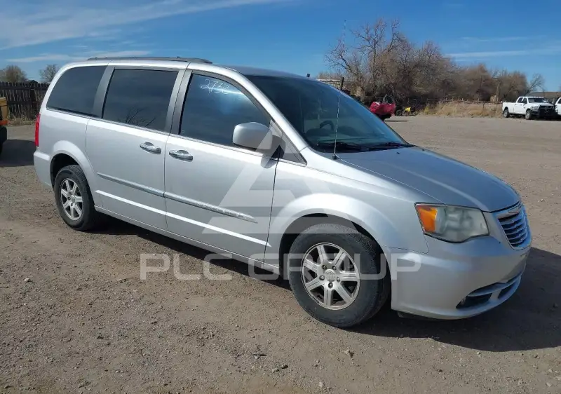 2012 Chrysler TOWN & COUNTRY фото