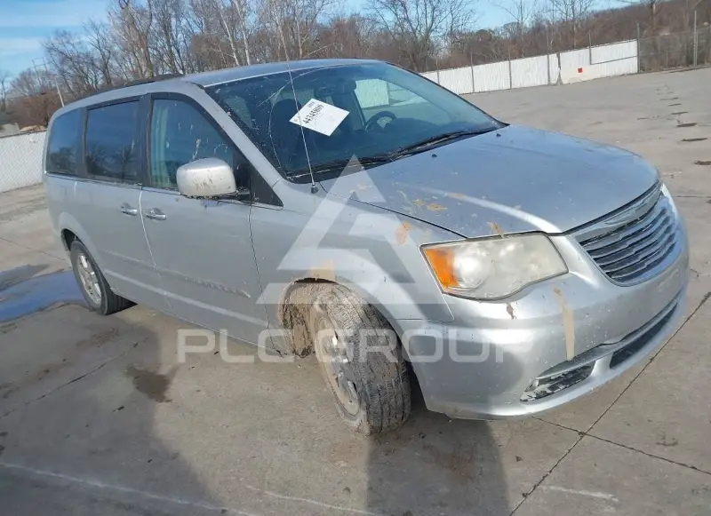 2012 Chrysler TOWN & COUNTRY фото