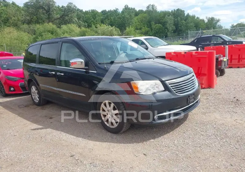 2012 Chrysler TOWN & COUNTRY photo