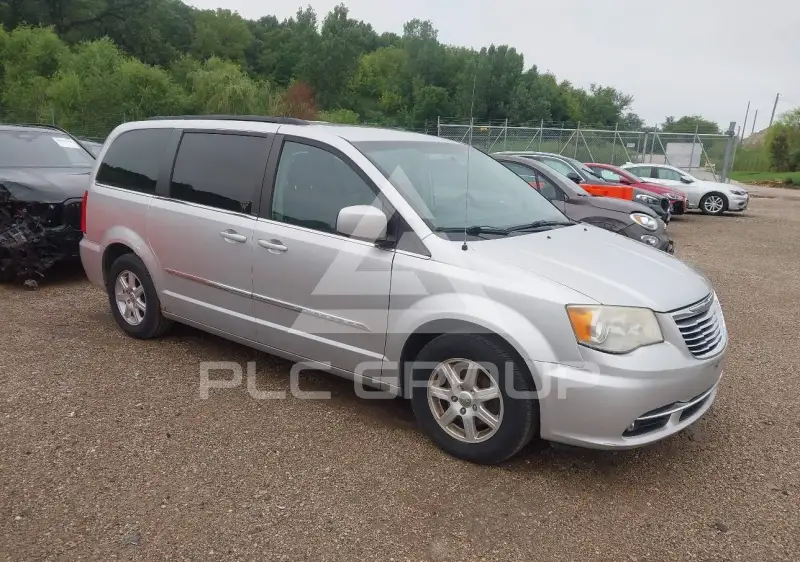 2012 Chrysler TOWN & COUNTRY фото