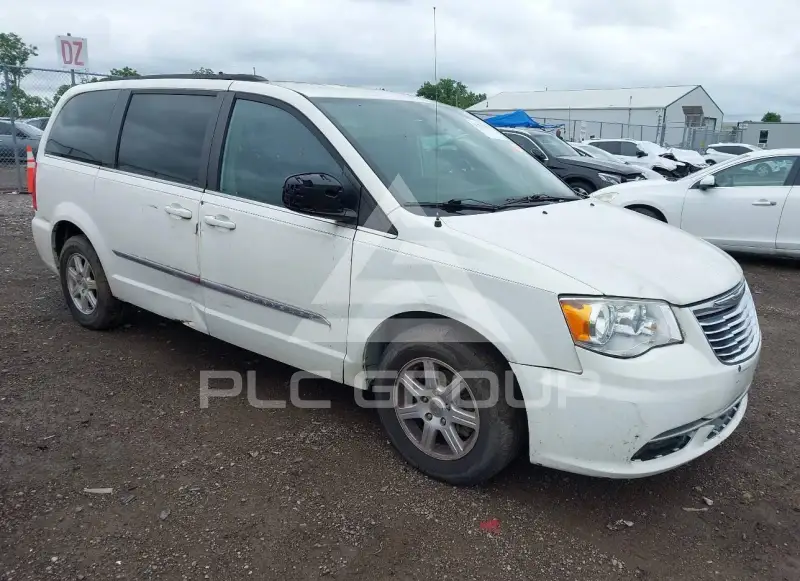 2012 Chrysler TOWN & COUNTRY фото