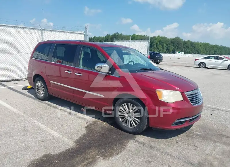 2012 Chrysler TOWN & COUNTRY photo