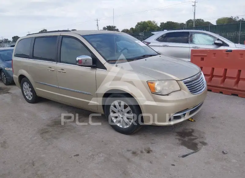 2012 Chrysler TOWN & COUNTRY photo
