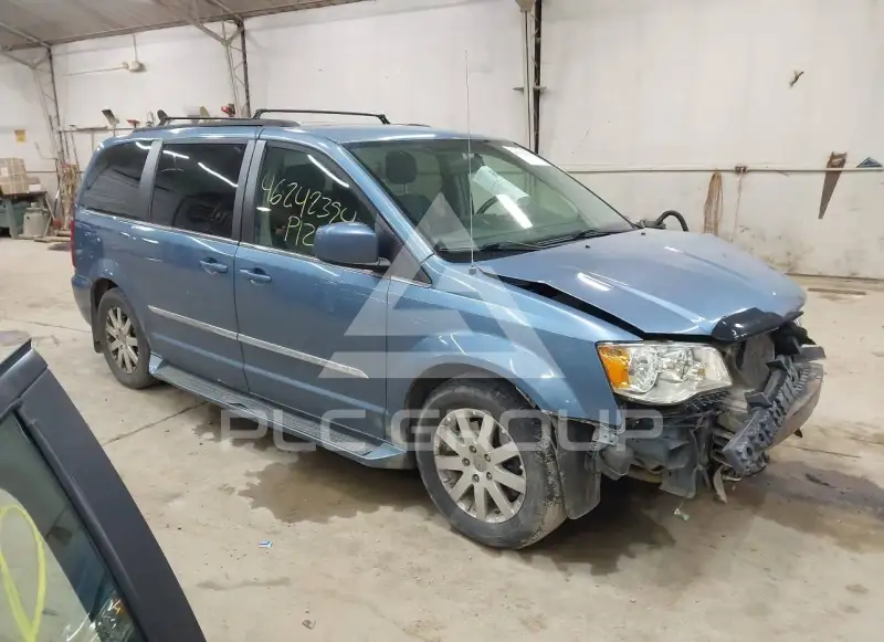 2012 Chrysler TOWN & COUNTRY photo