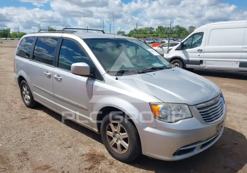 2012 Chrysler TOWN & COUNTRY фото