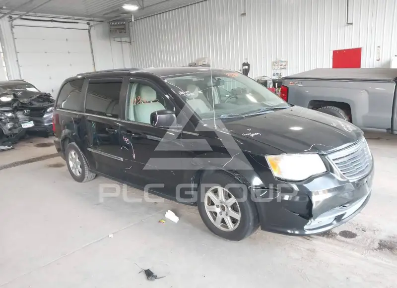 2012 Chrysler TOWN & COUNTRY photo