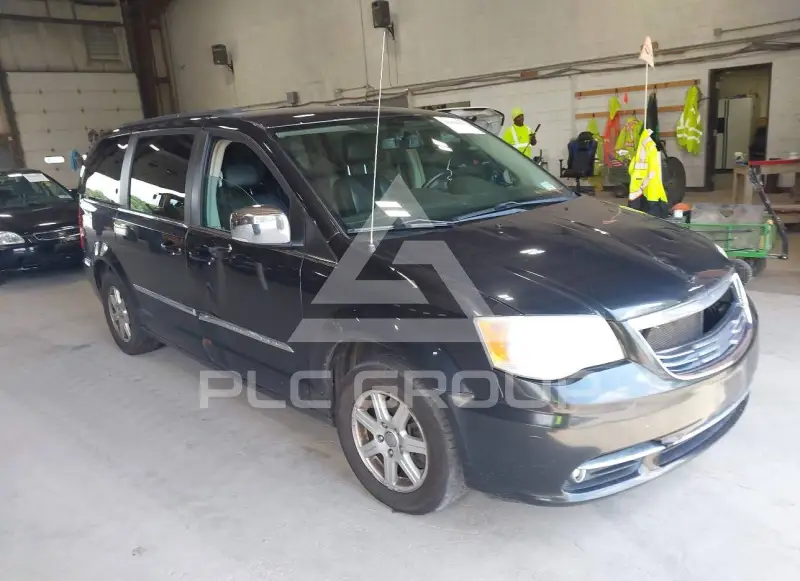 2012 Chrysler TOWN & COUNTRY фото