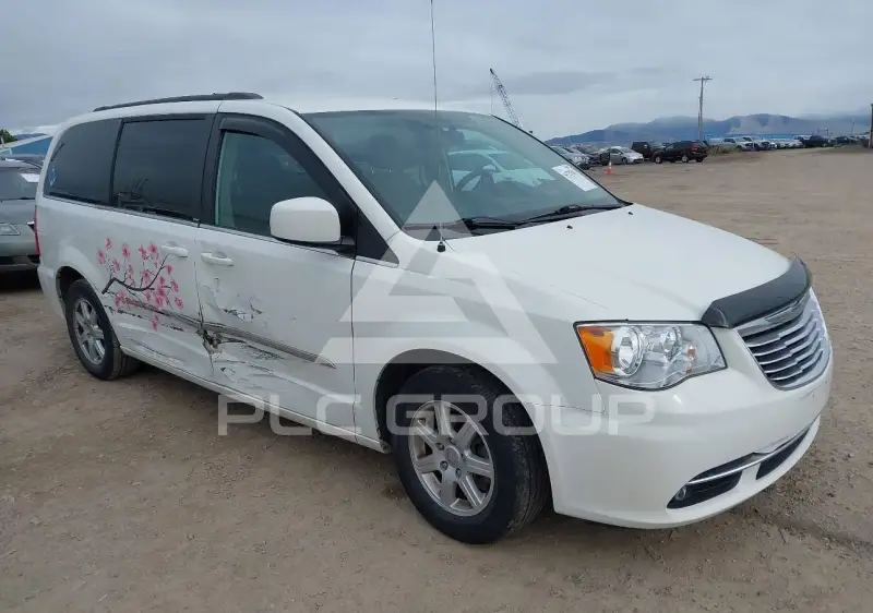 2012 Chrysler TOWN & COUNTRY фото