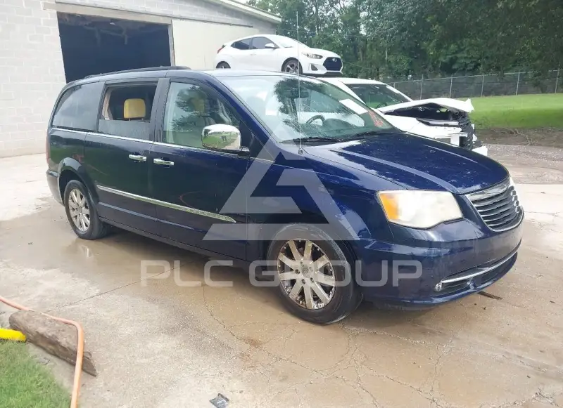 2012 Chrysler TOWN & COUNTRY photo