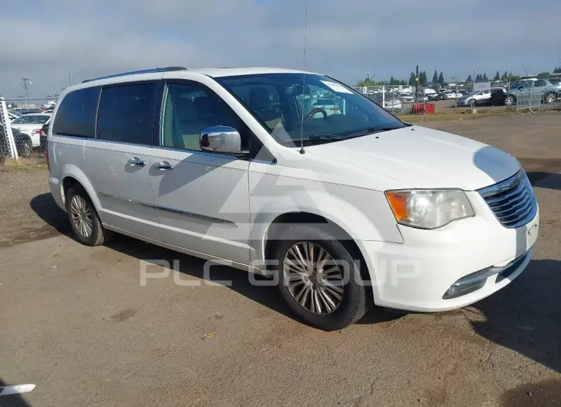 2012 Chrysler TOWN & COUNTRY фото