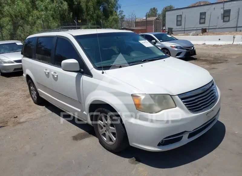 2012 Chrysler TOWN & COUNTRY фото