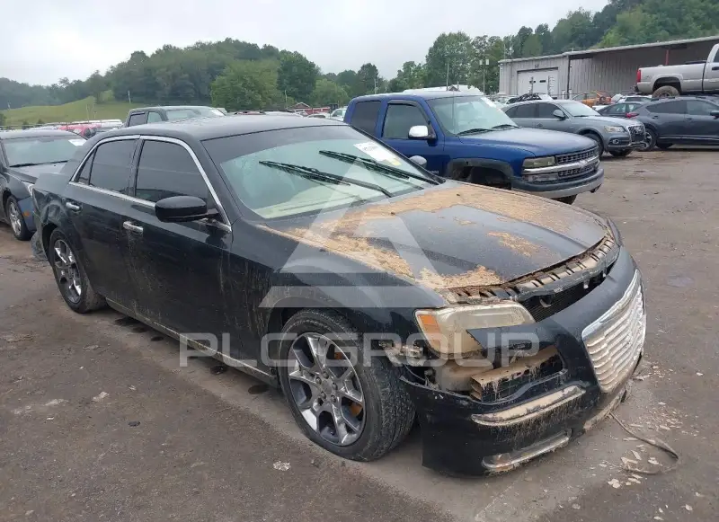 2012 Chrysler 300 photo