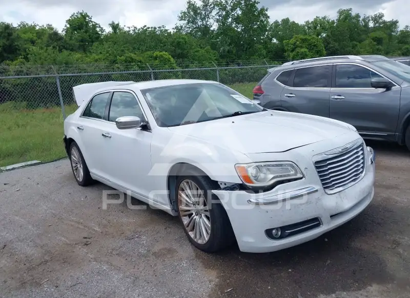 2012 Chrysler 300 photo