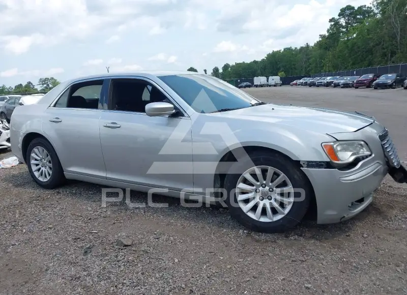 2012 Chrysler 300 photo