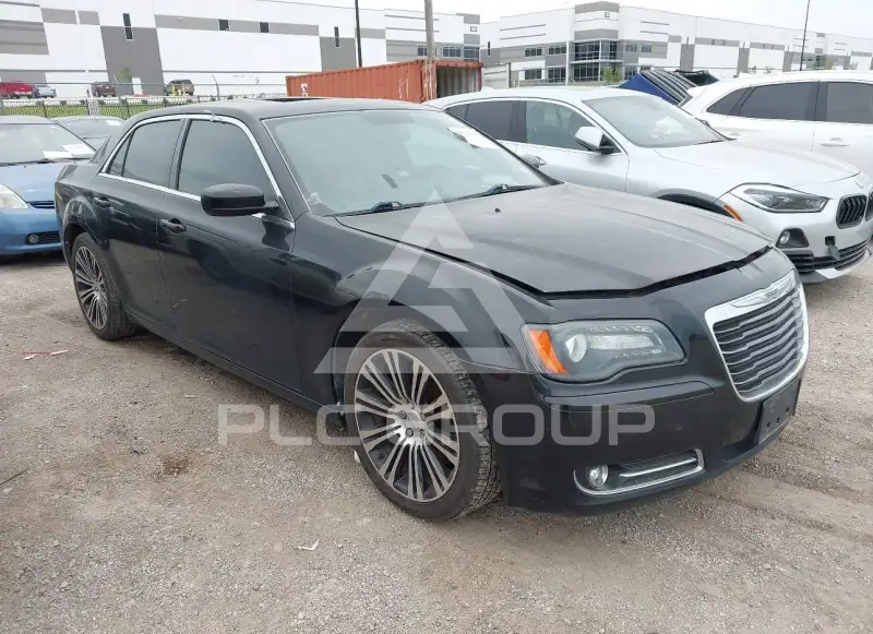 2012 Chrysler 300 фото