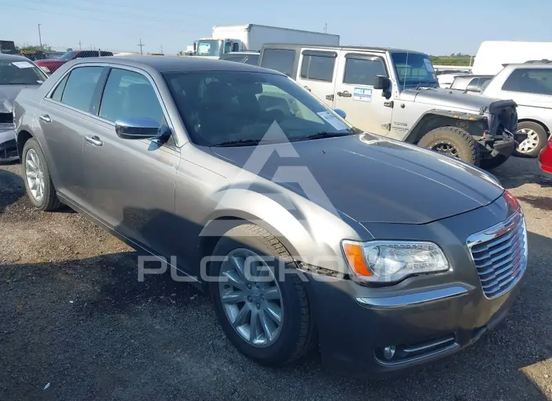 2012 Chrysler 300 фото