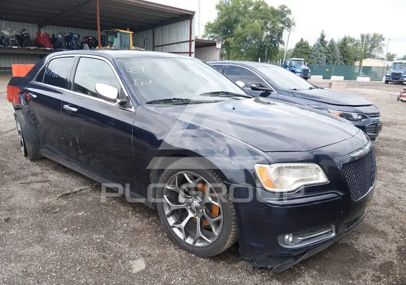 2012 Chrysler 300 фото