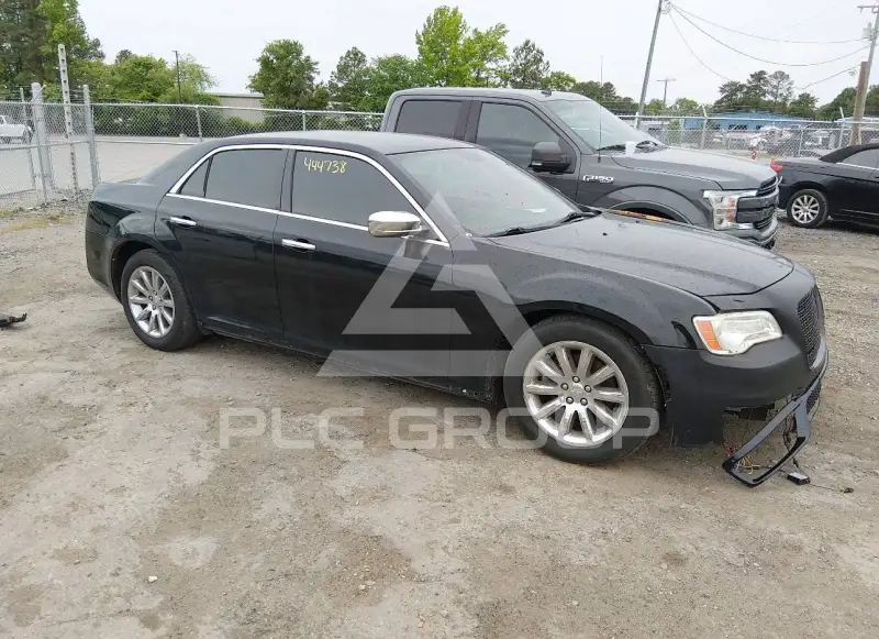 2012 Chrysler 300 фото