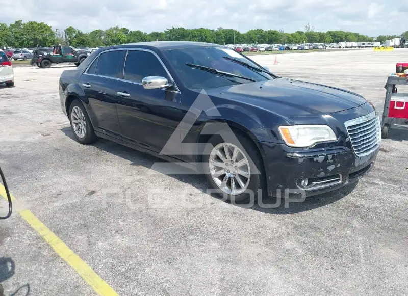 2012 Chrysler 300 фото