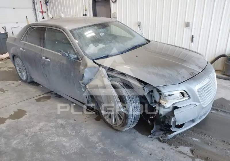 2012 Chrysler 300 фото