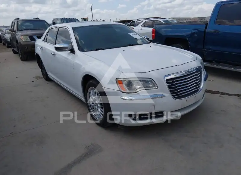 2012 Chrysler 300 photo