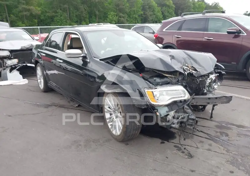 2012 Chrysler 300 фото