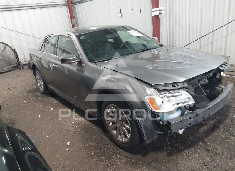2012 Chrysler 300 фото
