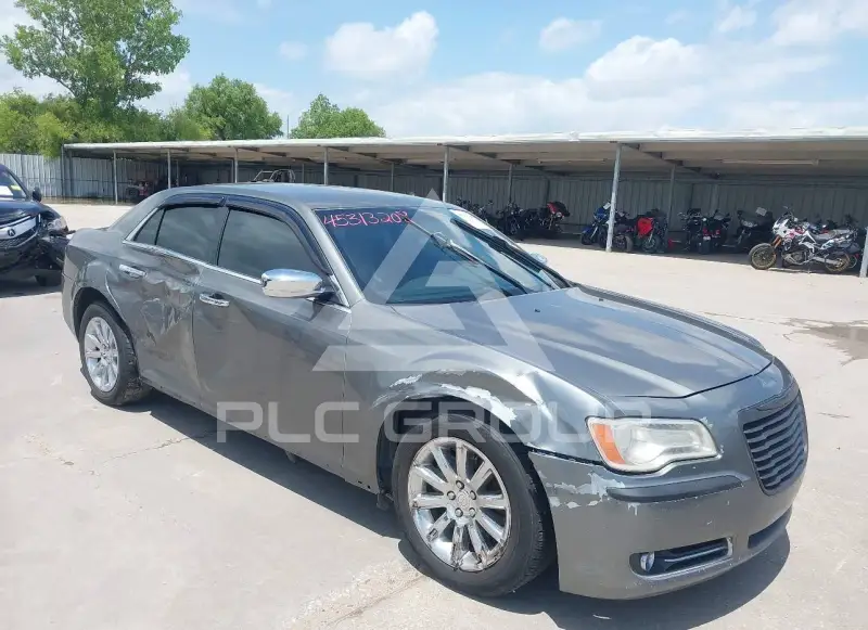 2012 Chrysler 300 photo