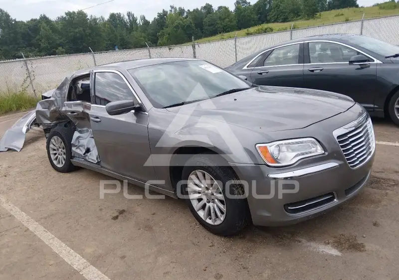 2012 Chrysler 300 фото