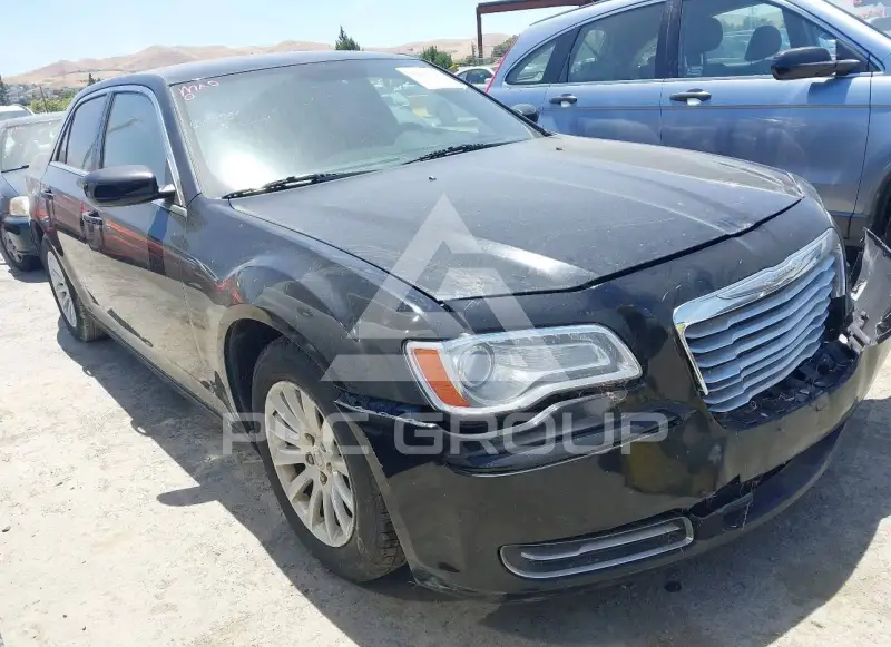 2012 Chrysler 300 фото