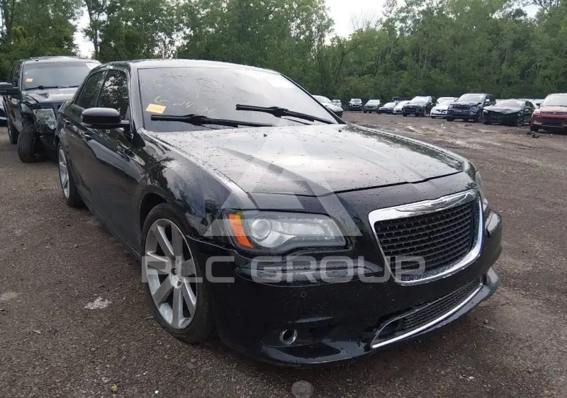 2012 Chrysler 300 фото