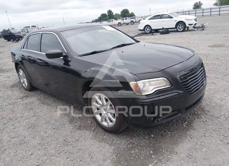 2012 Chrysler 300 photo