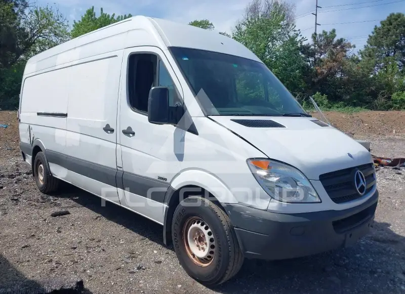 2012 Mercedes Benz Sprinter photo