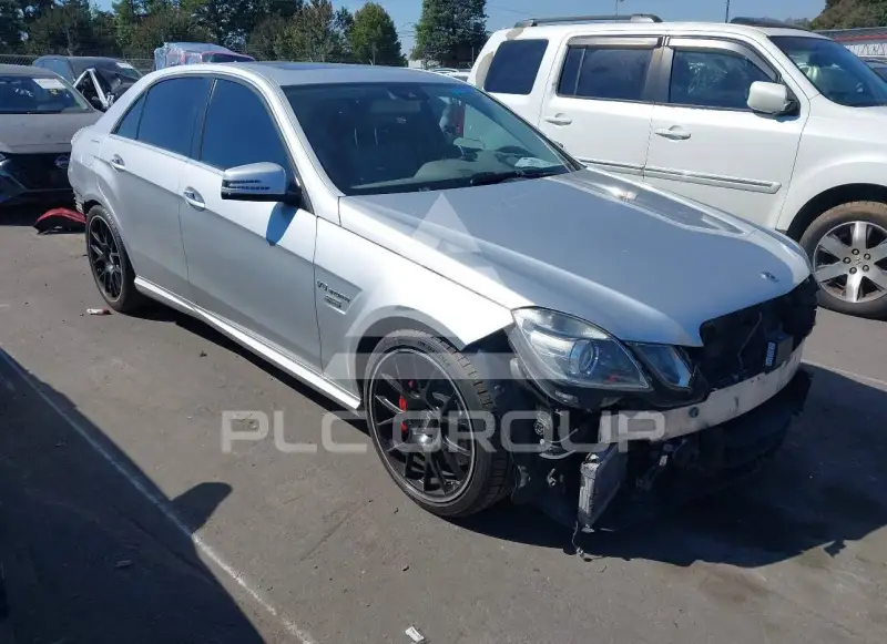 2012 Mercedes Benz E 63 AMG фото