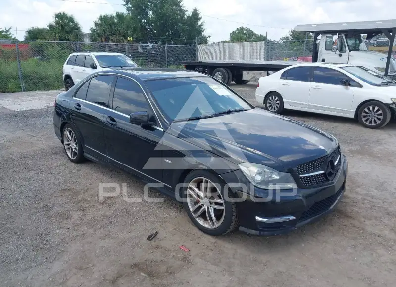 2012 Mercedes Benz C 250 фото