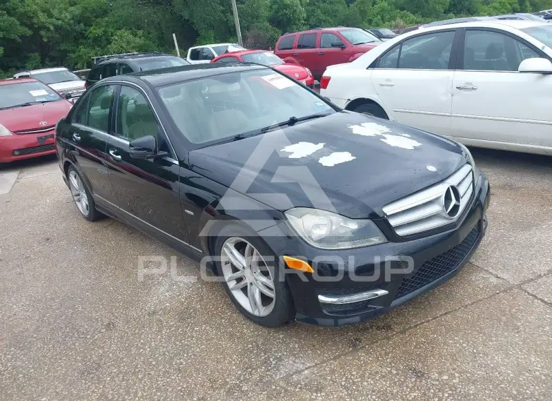 2012 Mercedes Benz C 250 фото