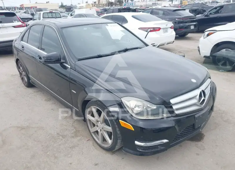 2012 Mercedes Benz C 250 фото