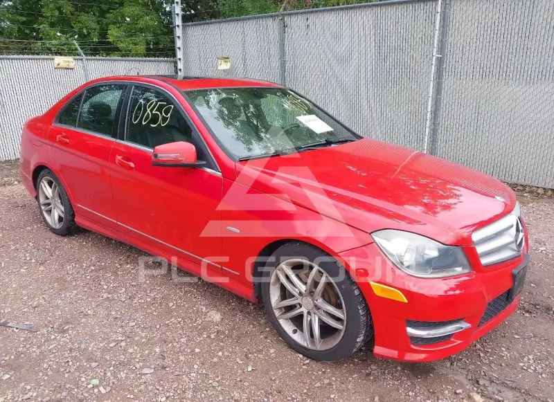 2012 Mercedes Benz C 250 фото