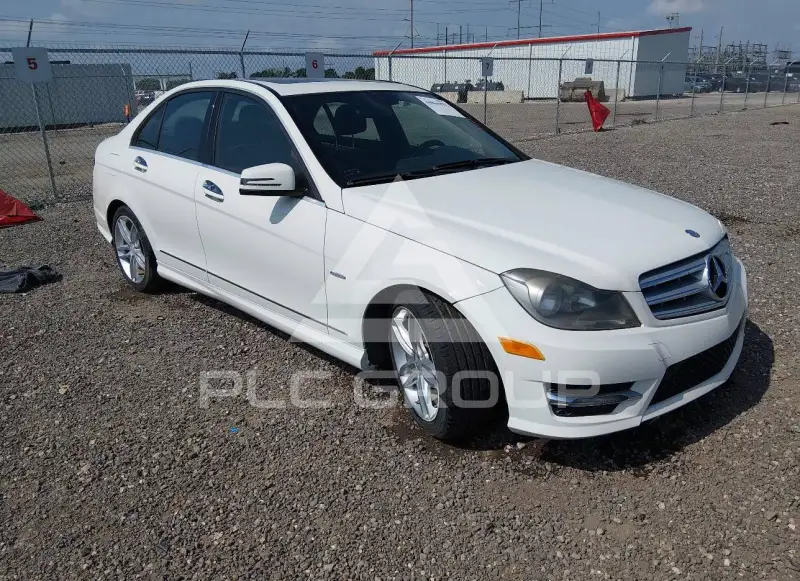 2012 Mercedes Benz C 250 фото