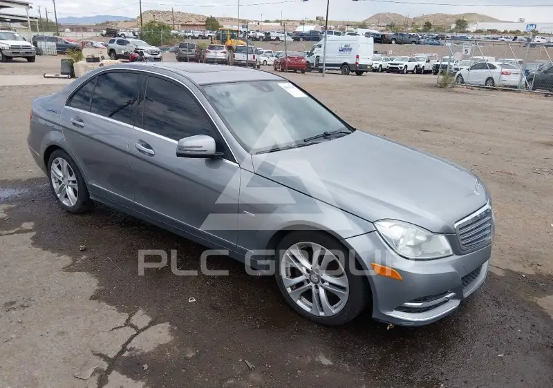 2012 Mercedes Benz C 250 фото
