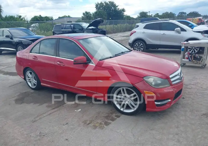 2012 Mercedes Benz C 250 фото