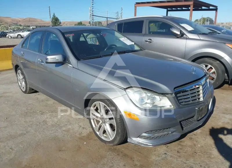 2012 Mercedes Benz C 250 фото