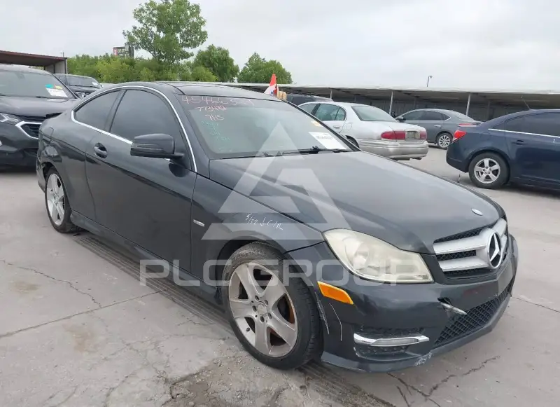 2012 Mercedes Benz C 250 фото